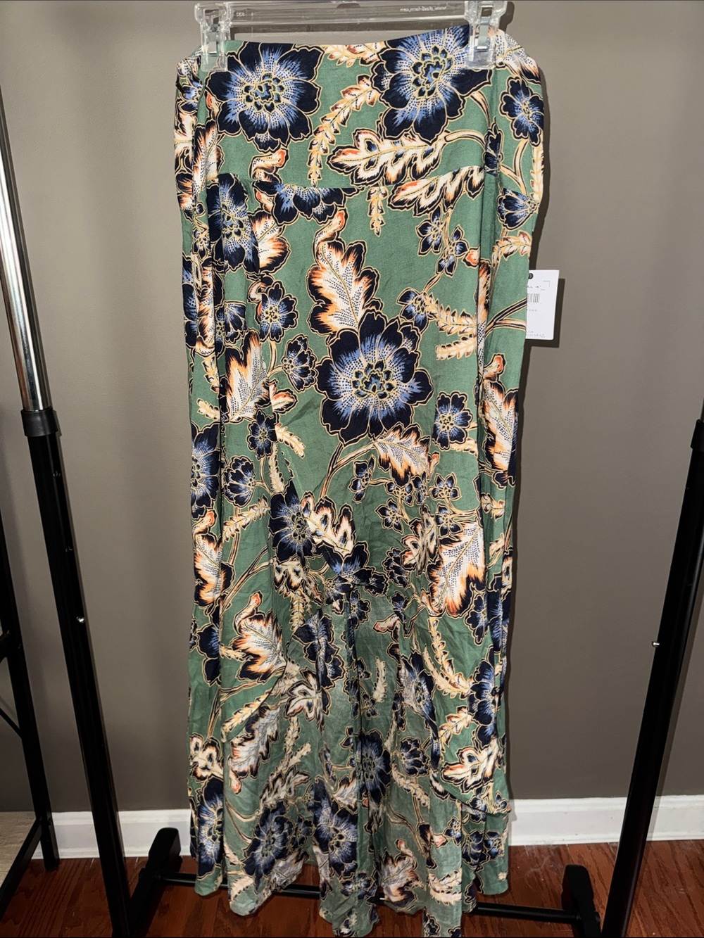 O'Neill Green Maxi Skirt with Navy and Cream Floral Print
